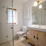 Alpesi faház Hole