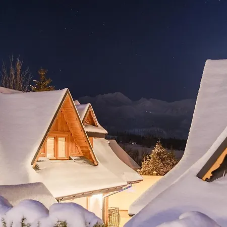 Hole Chalet