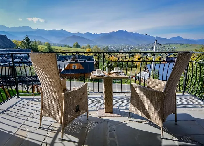 Hole 샬레 자코파네