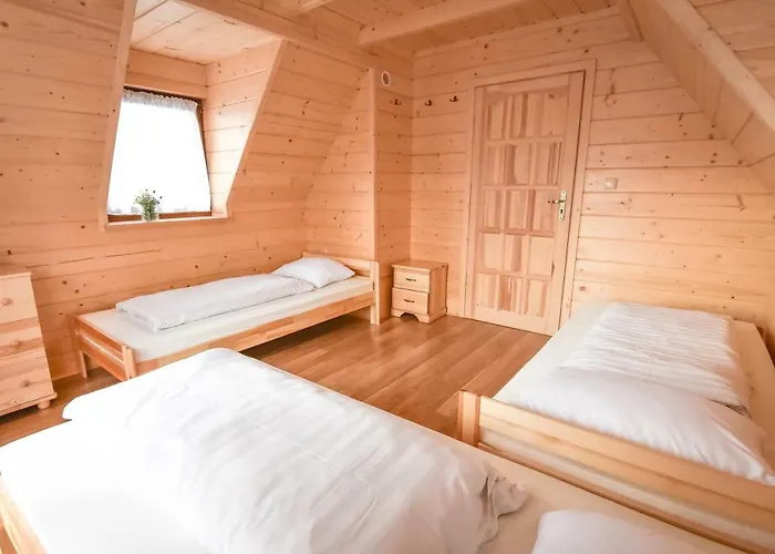 Hole شاليه زاكوباني